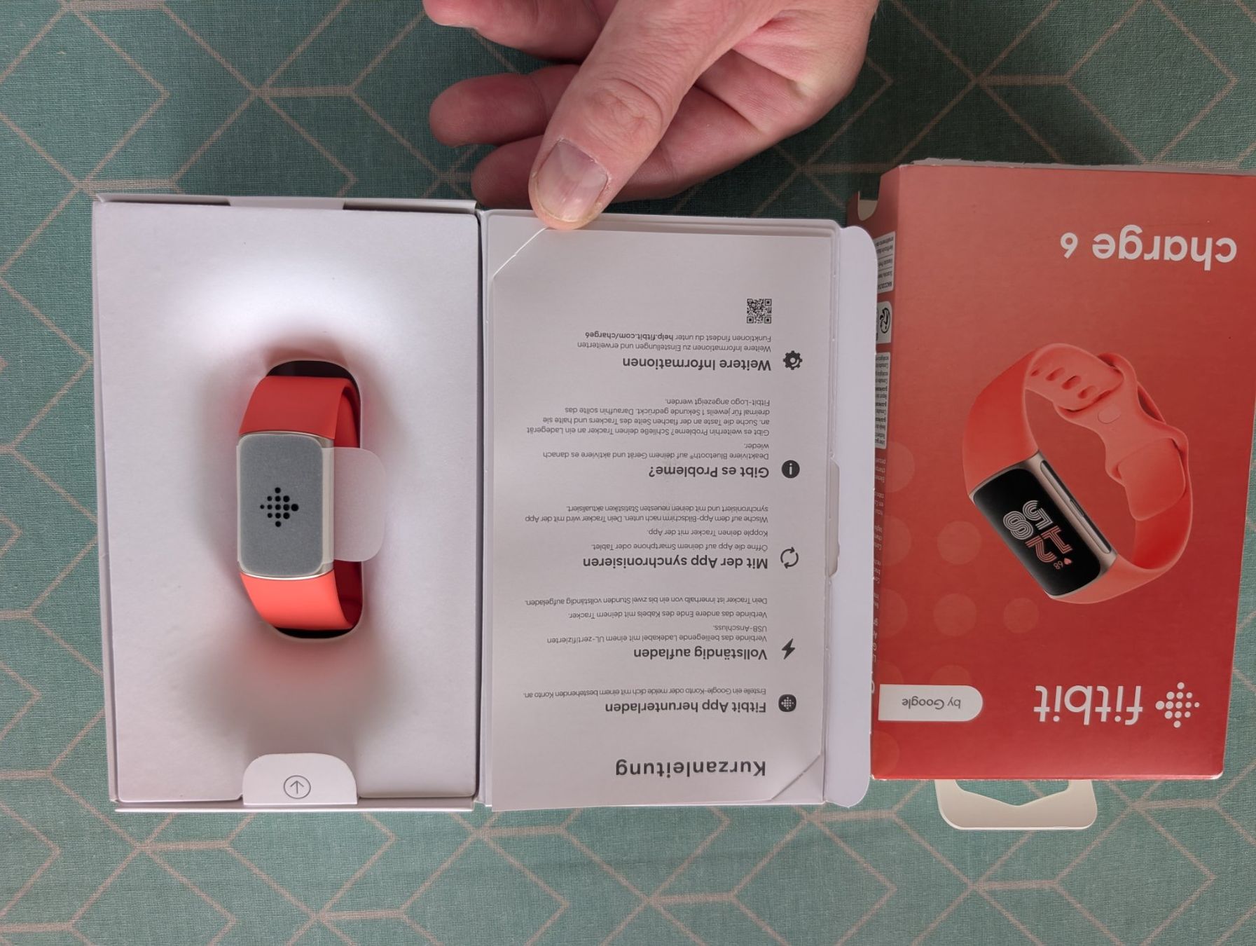 Fitbit Smartwatch: vends Fitbit charge 6 neuf – Nuovo e nell'imballaggio originale da Genève venduto da jer_tj5r