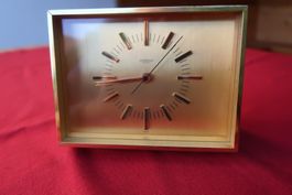 Tischuhr Looping Quartz