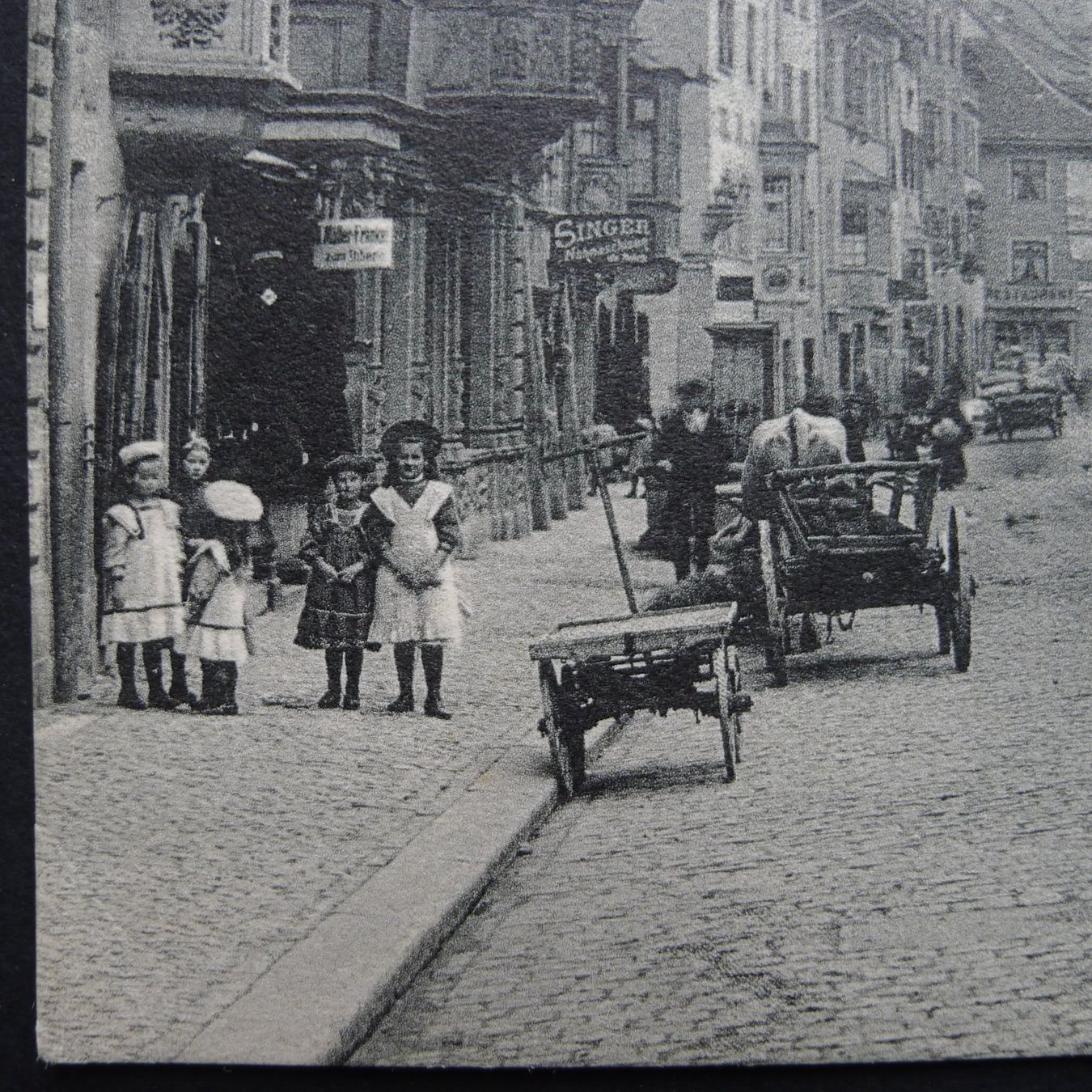 Cartoline postali: SCHAFFHAUSEN Ansichtskarte, belebt, Kutschen – Usato da Ebikon venduto da SilvioFreund 1