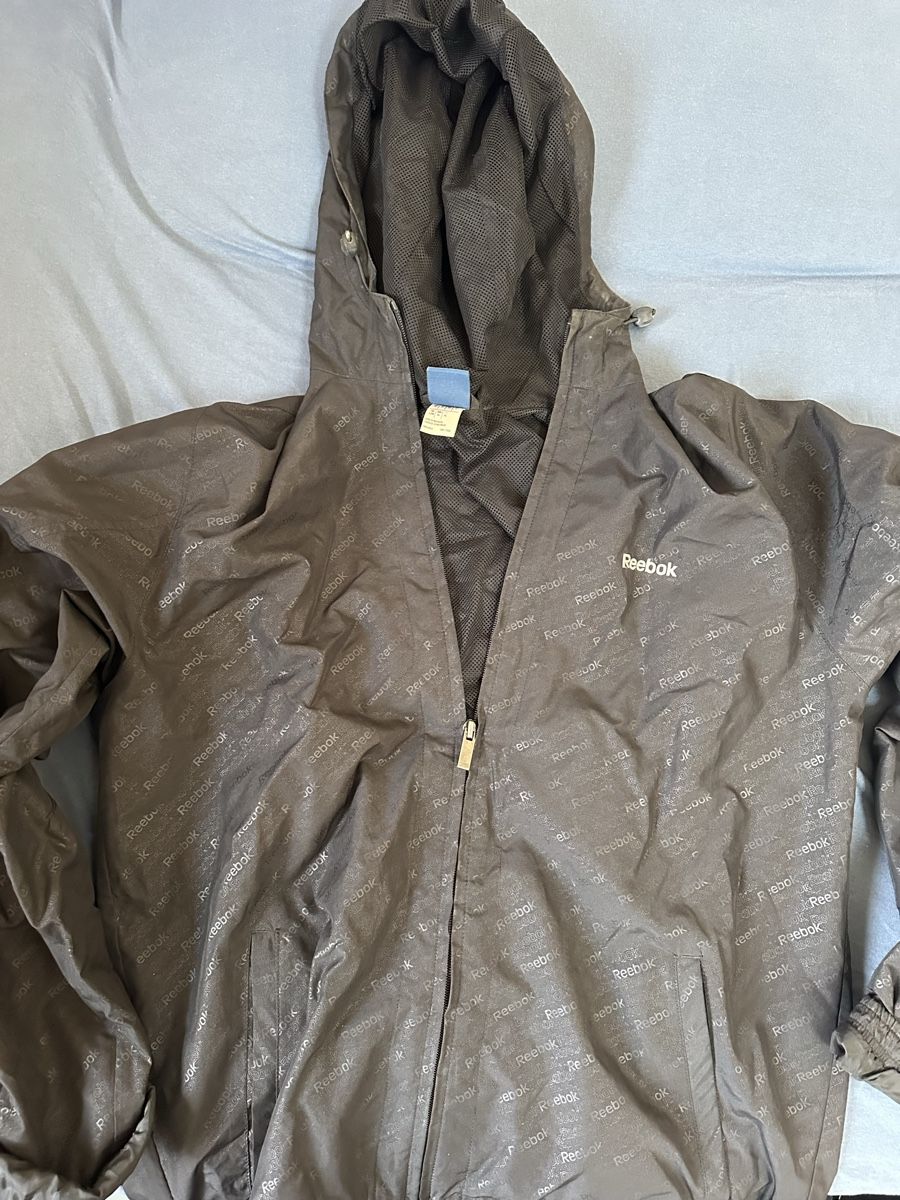 Reebok Giacche: REEBOK REGENJACKE – Usato da Ennetbaden venduto da kloter6