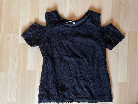 Schwarzes Spitzenkleid Grösse 42 mit Cut-Out Schultern
