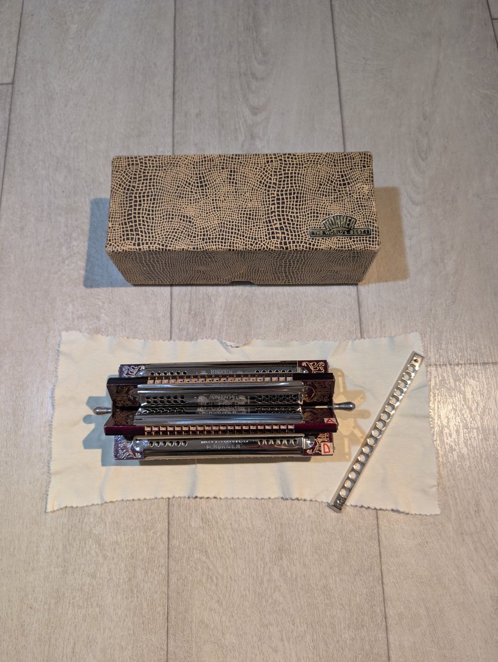 Hohner Musikinstrumente: Harmonica Hohner Sextet trémolo comme neuve – Gebraucht aus Versoix von Ginger_Bread 3