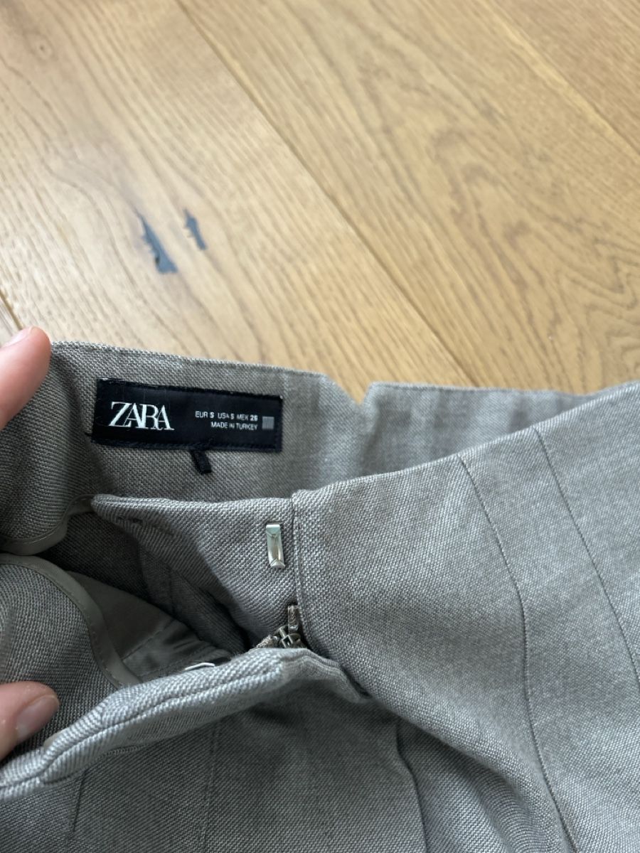 Zara Hosen: Stoffhose ZARA Gr.S – Gebraucht aus Fraubrunnen von alne777 1