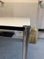 USM Schreibtisch Metallgestell 200x100 