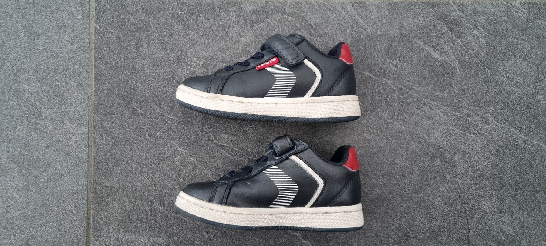 Levi's Schuhe für Jungen: Levi's Sneaker Grösse 23 – Gebraucht aus Birmensdorf ZH von borstenking 2