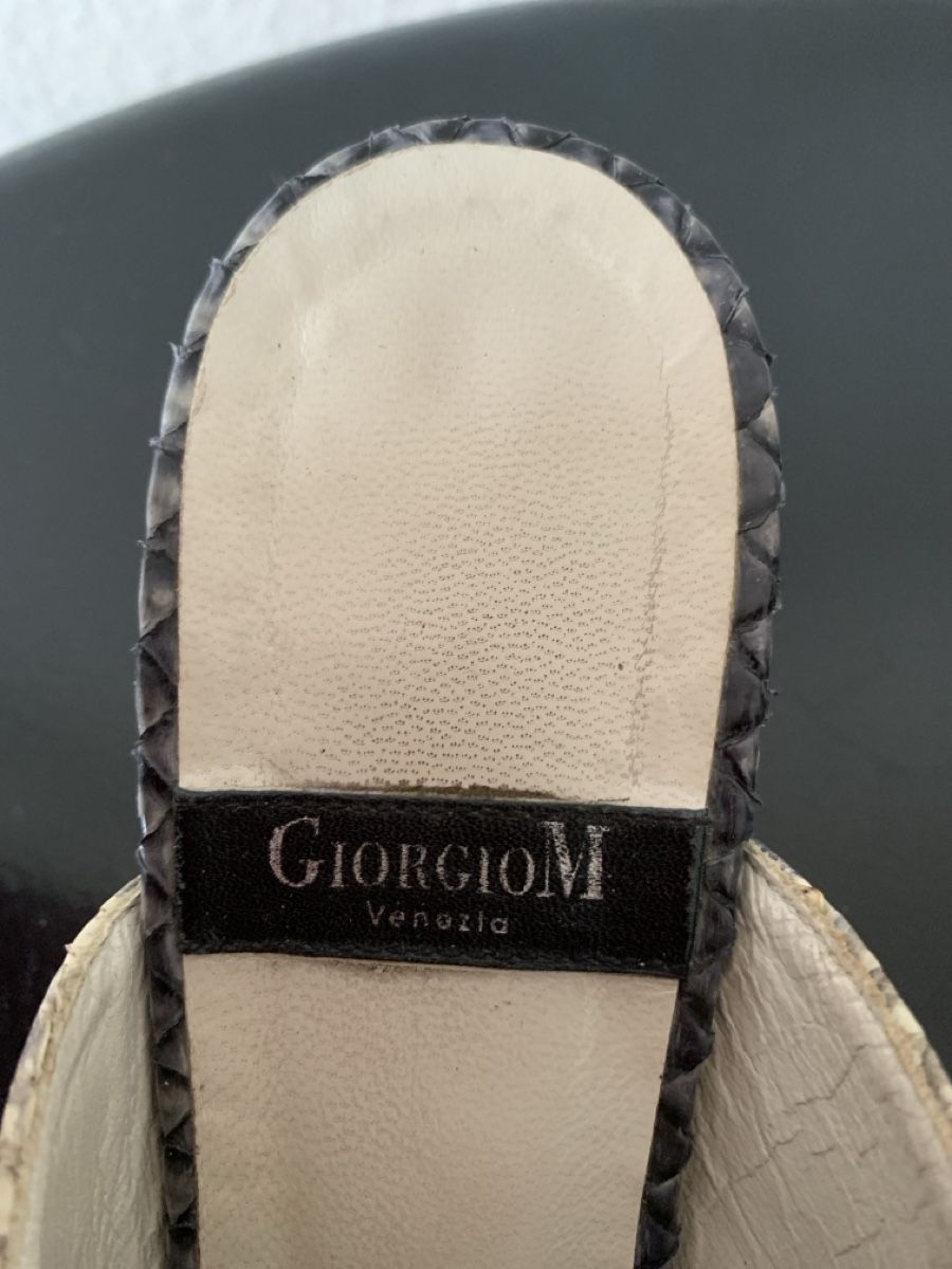 Scarpe da donna: GiorgioM: Pantoletten aus echtem Pythonleder, 36.5, NP 399.- – Usato da Luzern venduto da paulablue 5