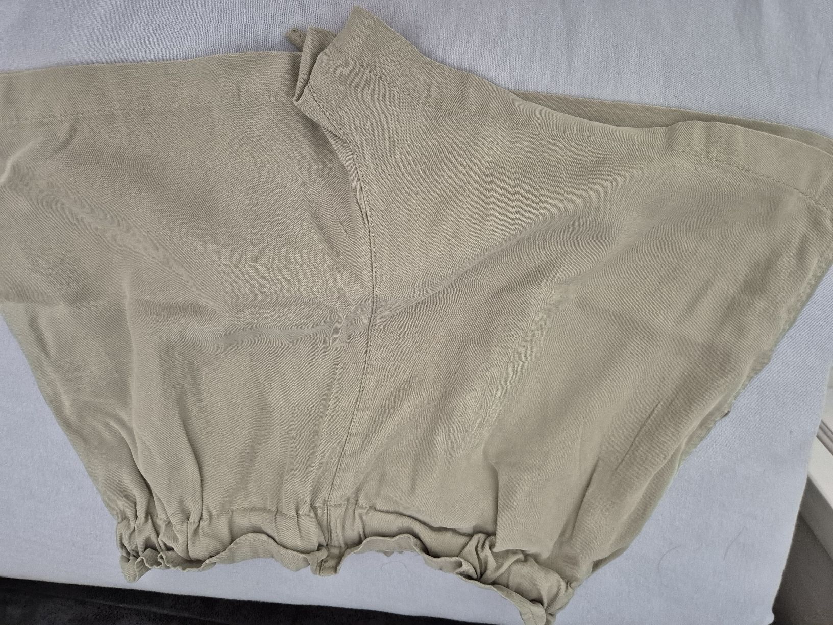 Pantaloni: PULL&BEAR Shorts beige Grösse S neu – Nuovo e nell'imballaggio originale da Zürich venduto da mit_jz2x 2
