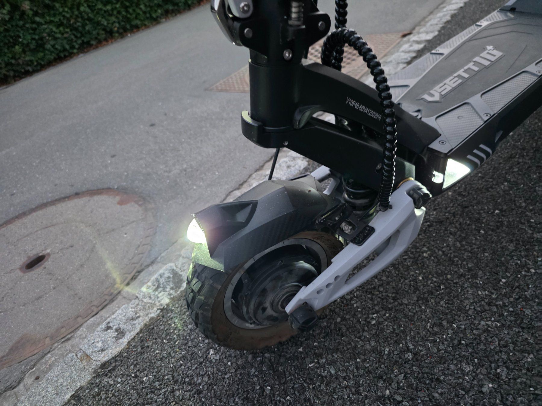 Scooters: VSETT 10+ Elektroroller – D'occasion à Hergiswil NW par swi_zcd7 2