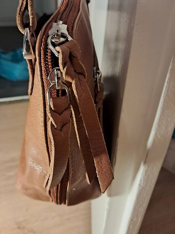 Borse da donna: kleine Ledertasche NIKA  – Usato da Basel venduto da len_t965 2
