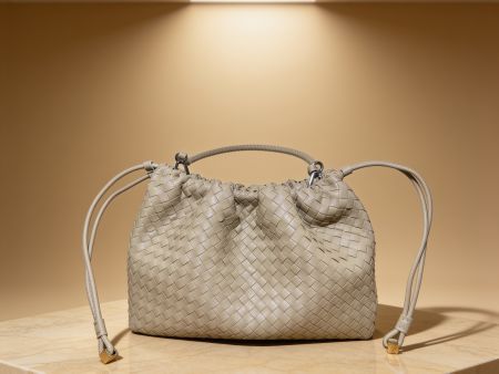 Sac à main cuir tressé beige neuf en cuir d’agneau