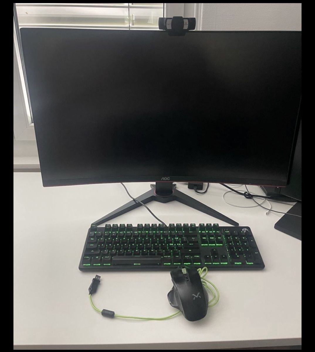AOC Monitor: Monitor AOC C32G1 (32 Zoll, 1920x1080 Pixels – Usato da Münchenbuchsee venduto da ana_6vx7