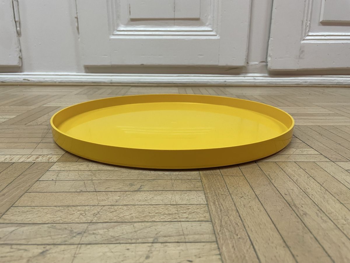 Piatti di portata: Rundes 70s Design Tablett Crayonne Kunststoff Serviertablett – Usato da Zürich venduto da Vintagewiesel 7