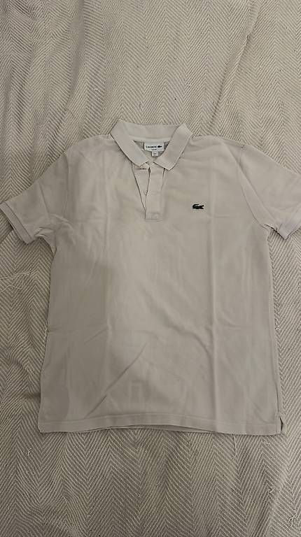 Polos: Lacoste Polo Shirt weiss – D'occasion à Brunnen par sea_c7bm