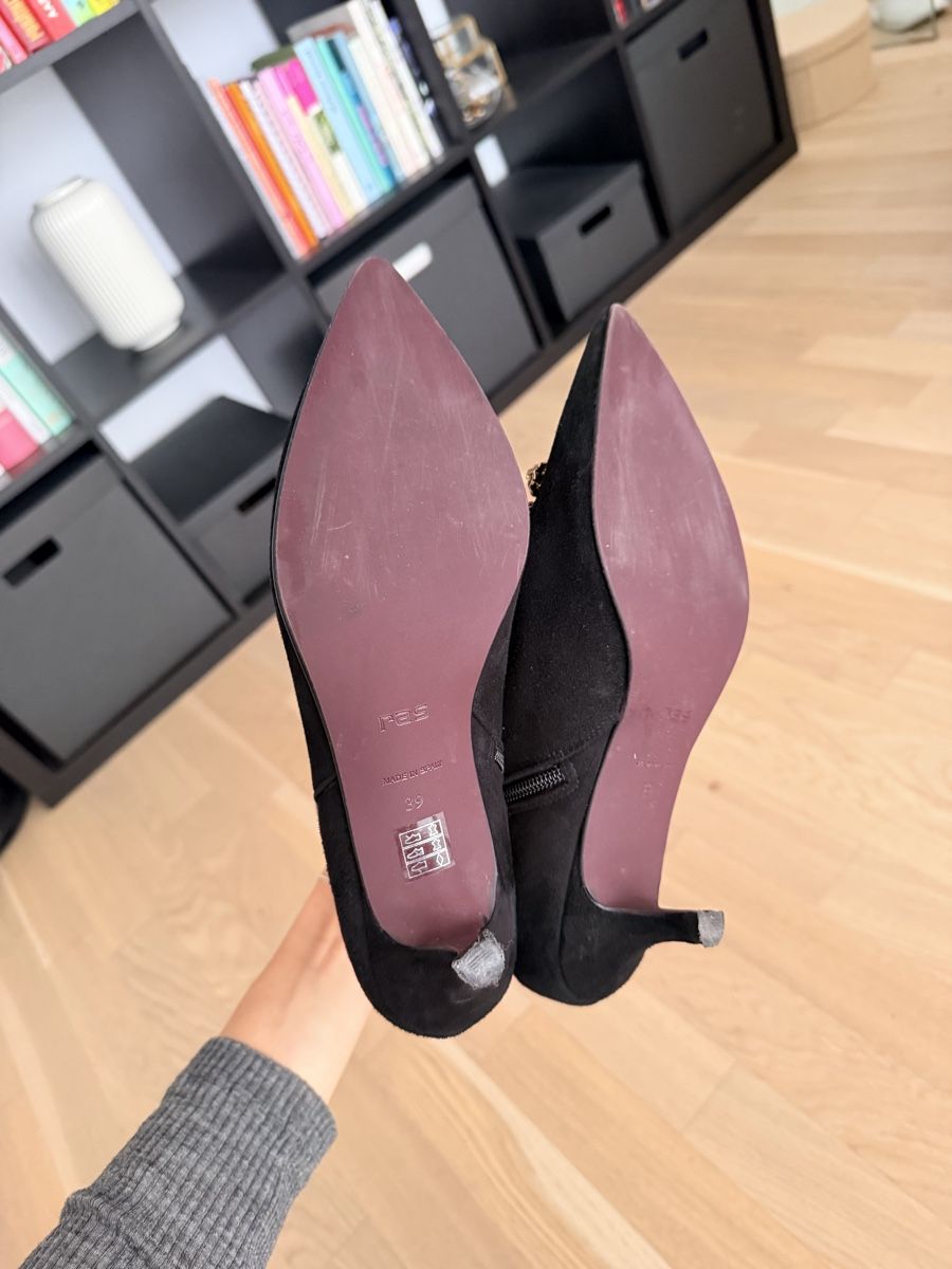 Scarpe da donna: Black ankle boots RAS – Usato da Nyon venduto da dar_lck7 3