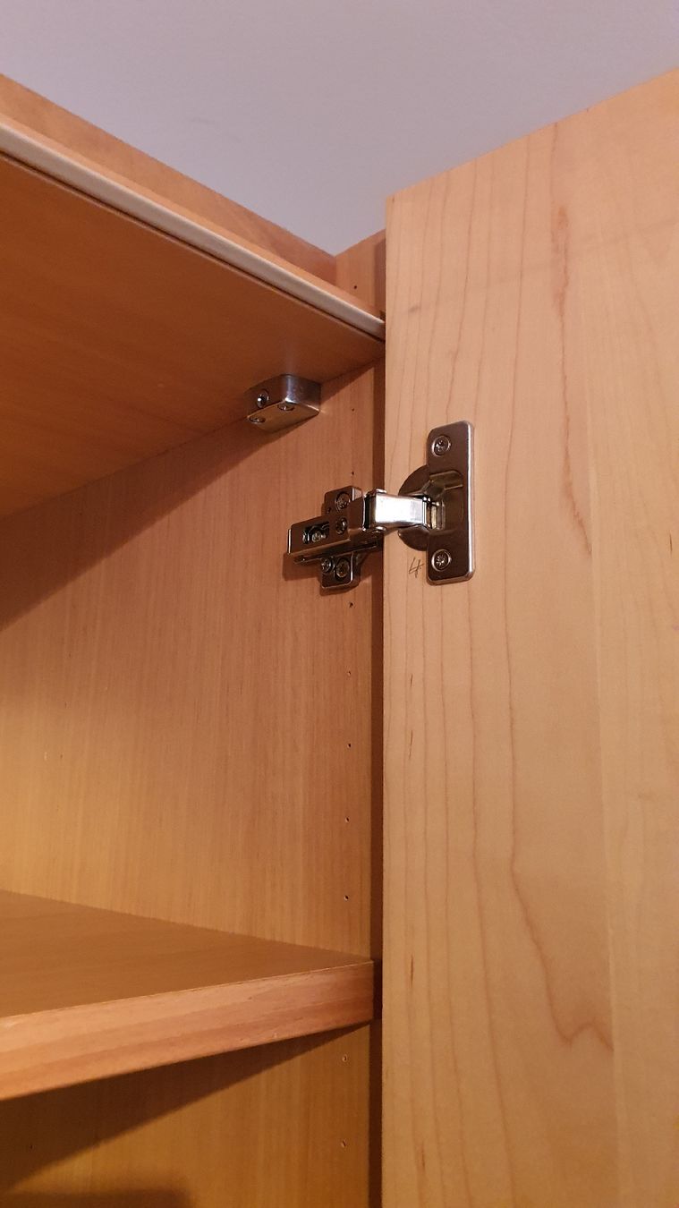 Hülsta Armadi: Kleiderschrank 6 türig – Usato da Triengen venduto da El-Fa 4
