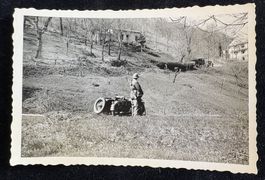 SCHWEIZER ARMEE MOTFAHRER IM FELDE