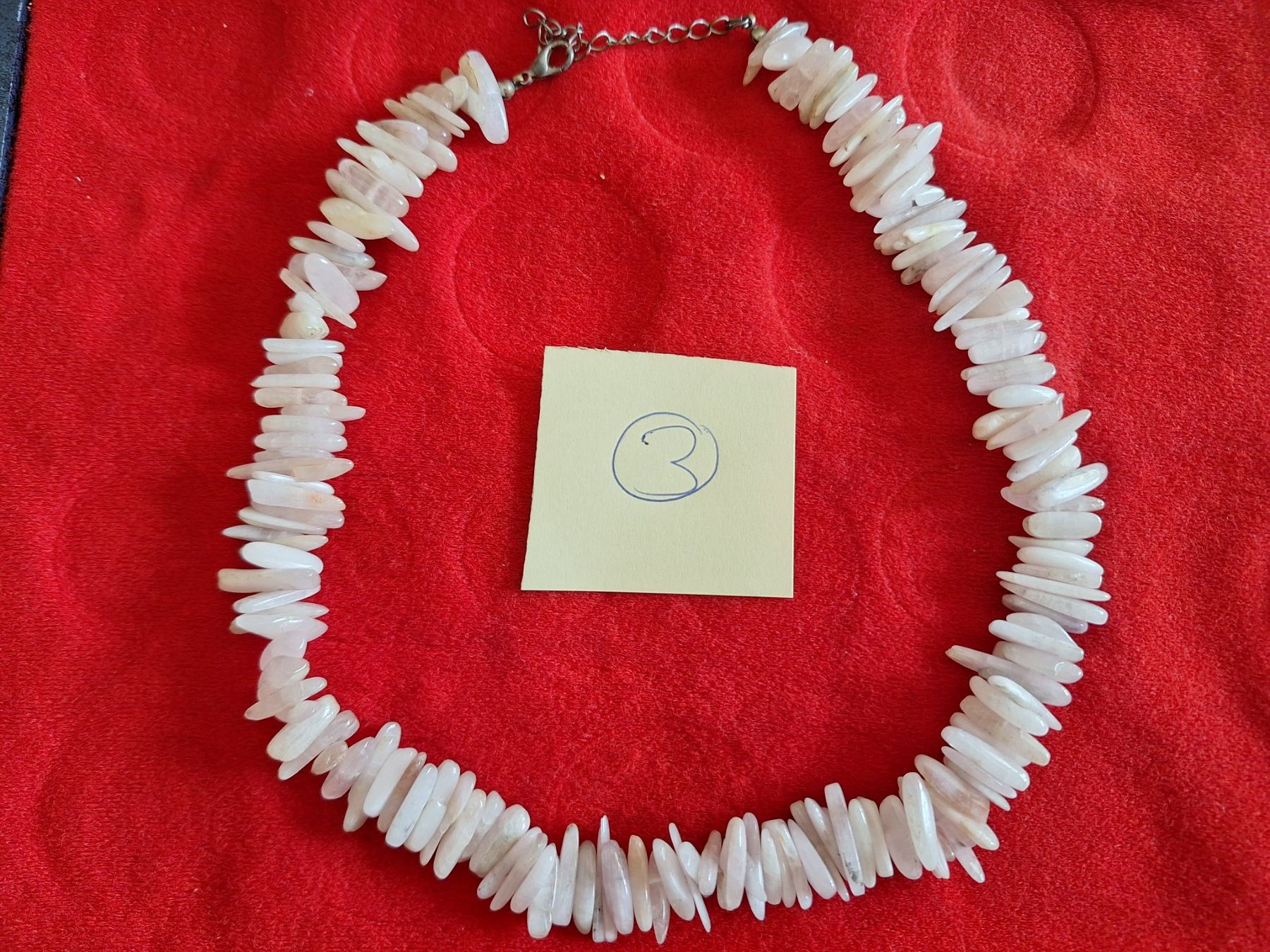 Catenine: Kette mit Steine (3) – Usato da Genolier venduto da Antoine30