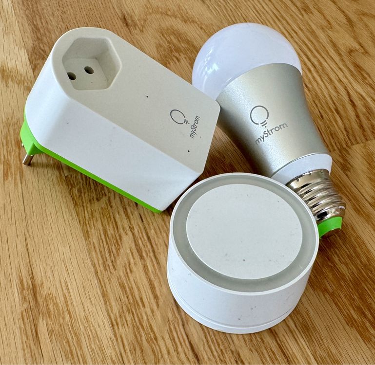myStrom Smart Geräte (Switch, Bulb, Button) (Gebraucht) in Mollis für ...