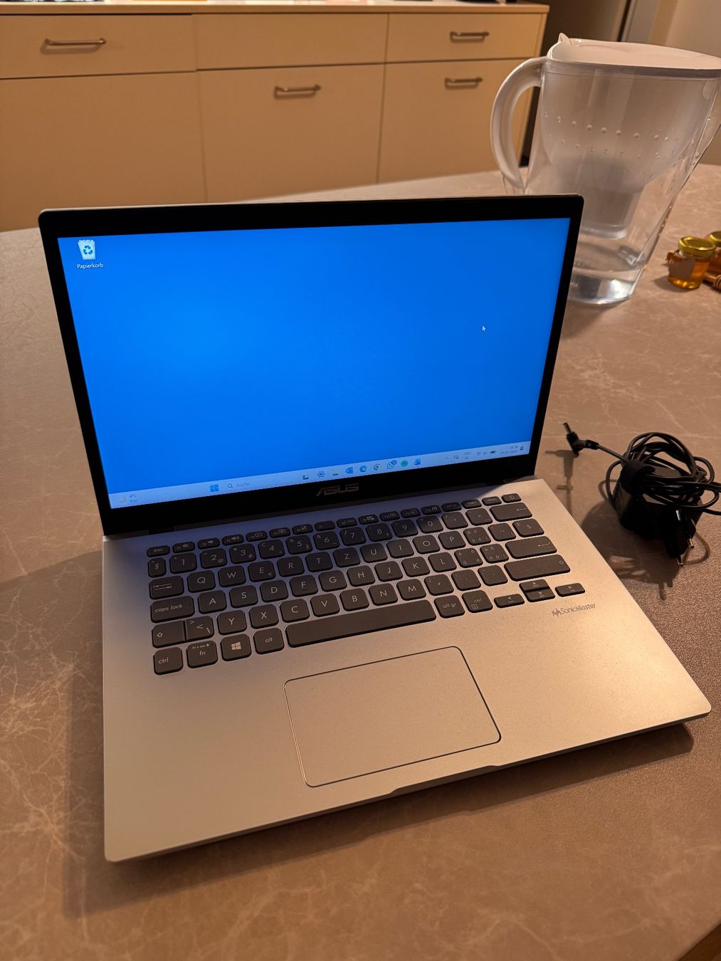 ASUS-LAPTOP / 14 Zoll / Intel Core i3 / 8GB / 64-Bit (Gebraucht) in ...