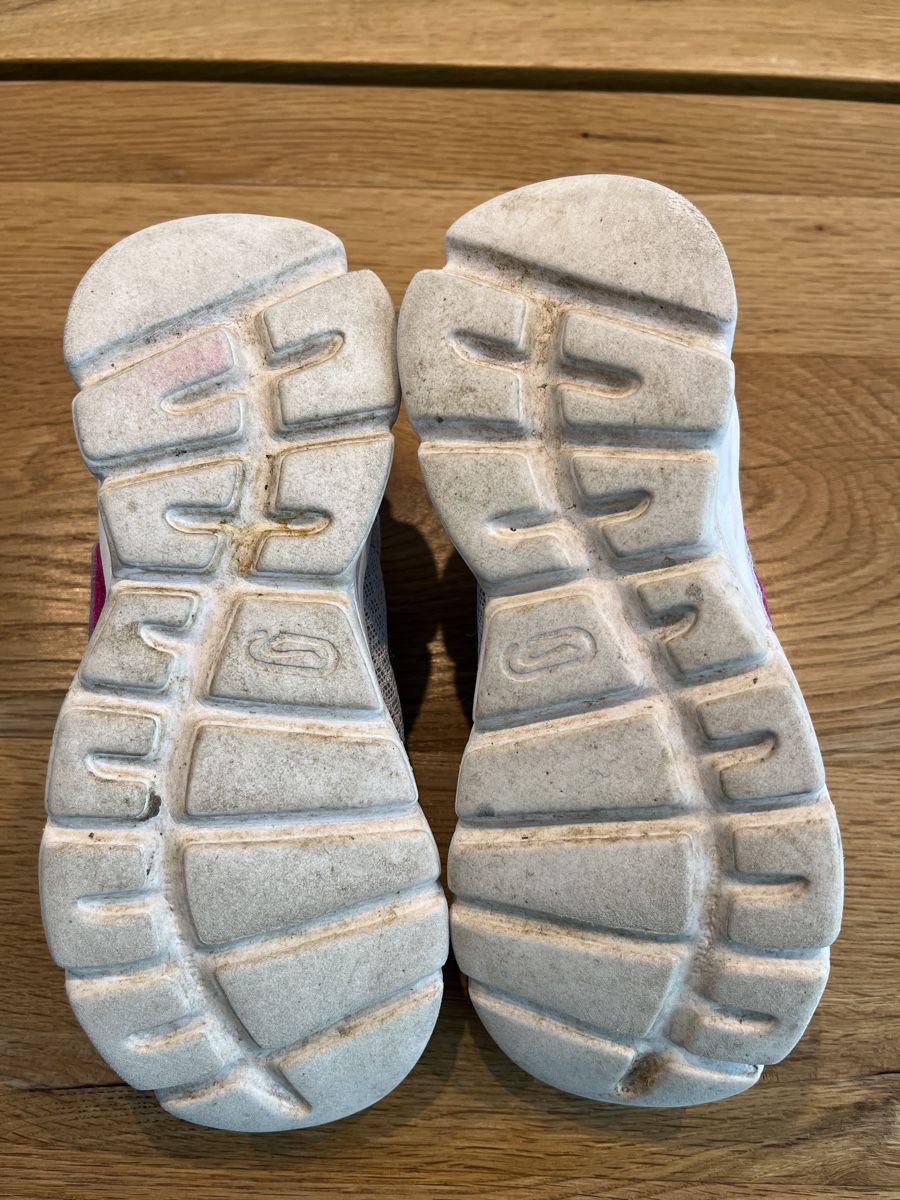 Scarpe per ragazze: Turnschuhe Gr.30 – Usato da Aadorf venduto da Annika82 3
