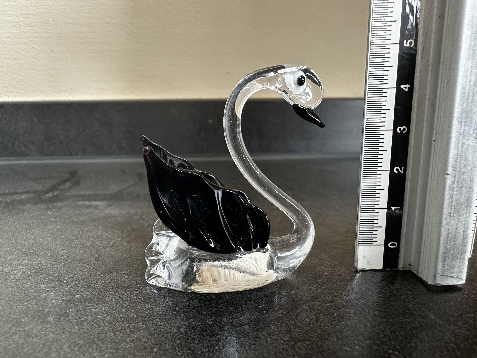 Statuette: Glas-Schwan Deko Figur, wunderschön! – Nuovo (secondo la descrizione) da Kesswil venduto da mie_g89p 1