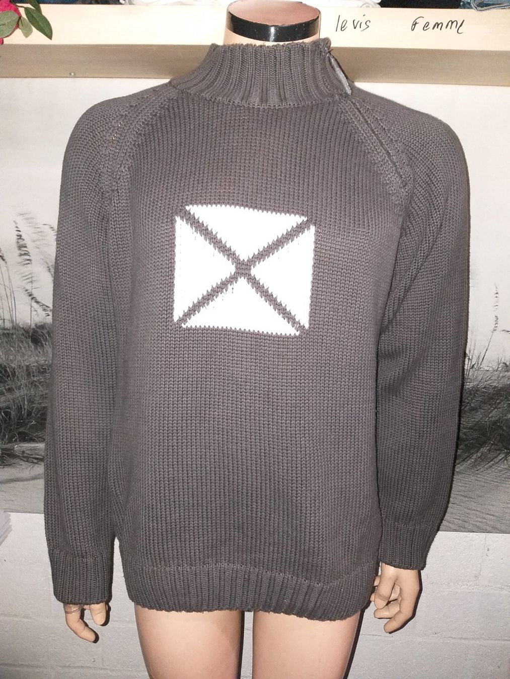 Maglioni & Felpe: Pullover LE PHARE DE LA BALEINE    Taille / Grosse XL – Usato da Cossonay-ville venduto da Super-Price-Quality