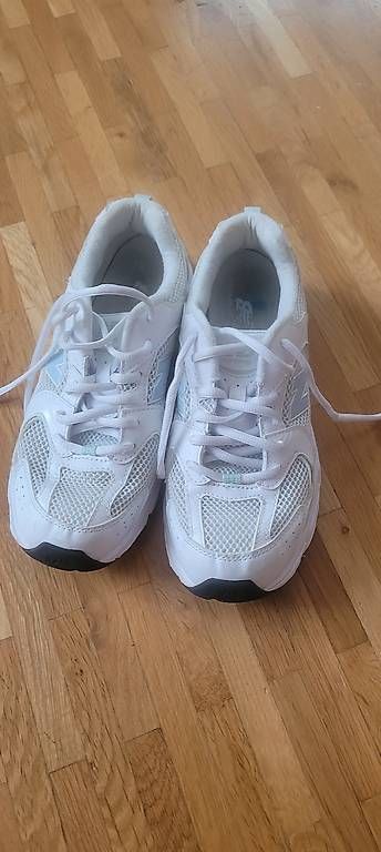 Scarpe da donna: NB Sneakers, Gr. 37.5 – Usato da Zürich venduto da col_8d6h 1