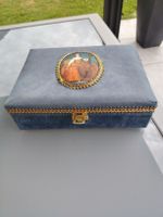 Boîte à bijoux vintage décorée - bleu velours -très bon état