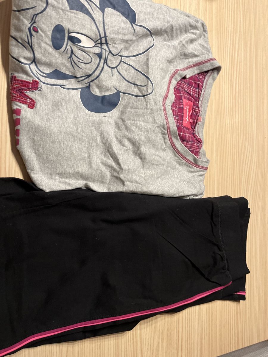 Negligees & Pigiami: Training pyjama Taille 44/46 maman – Usato da Veyrier venduto da kimedovapa 1