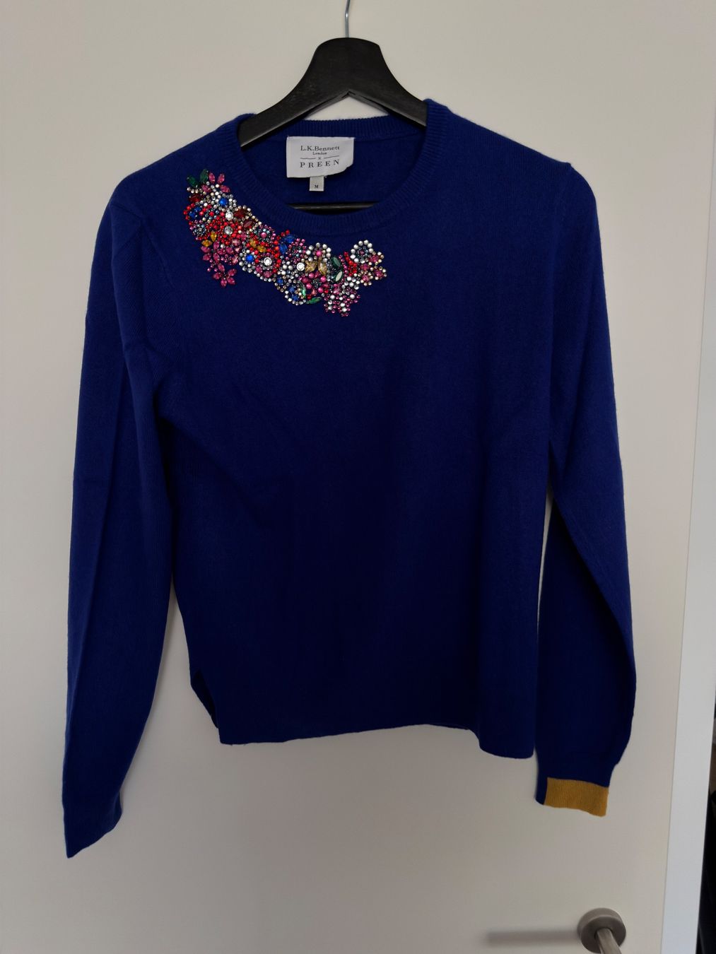 Pullover & Sweatshirts: Pull L.K. Bennett x Preen taille M - Hiver chic garanti! – Gebraucht aus Bernex von Oma44