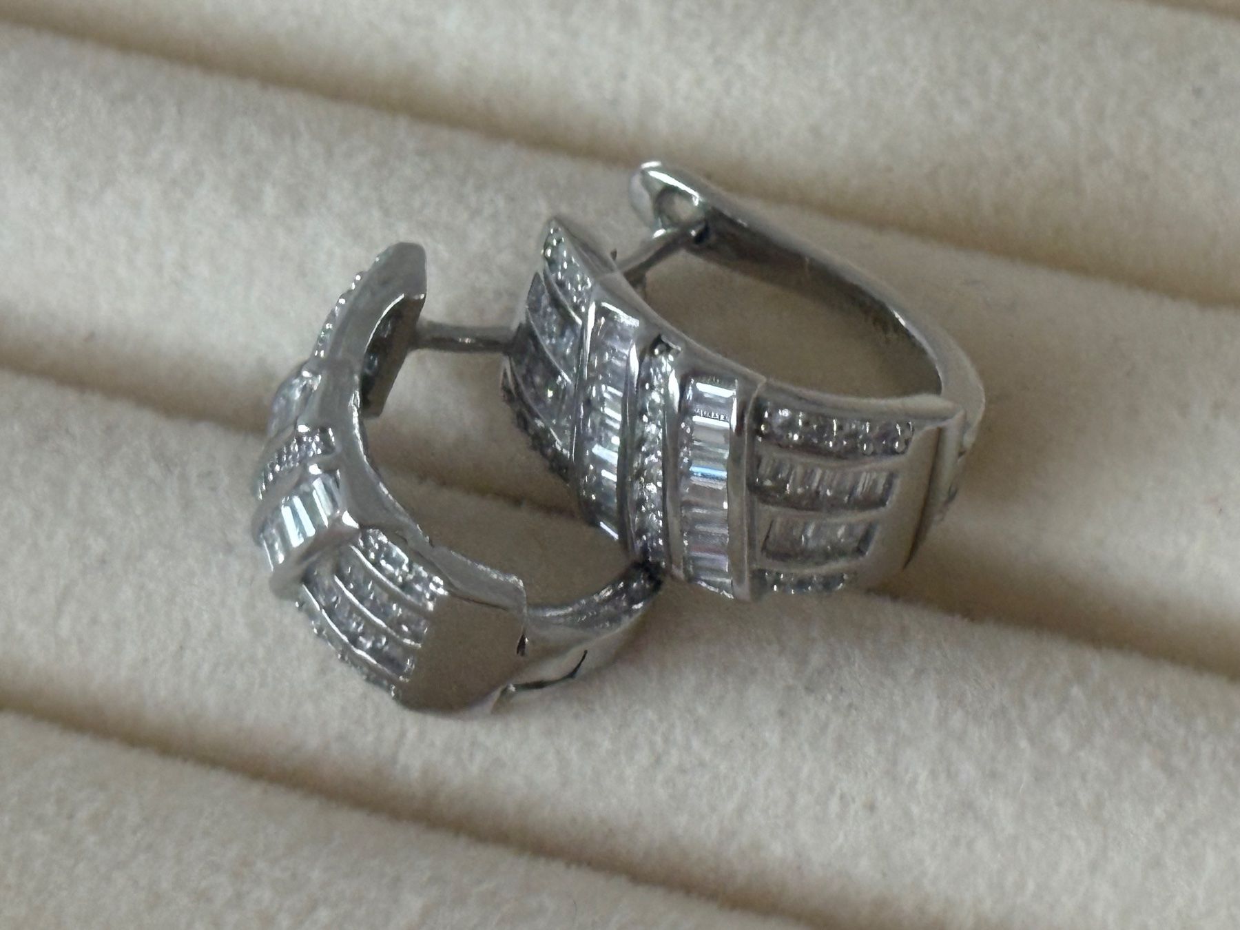 Orecchini pendenti & Orecchini a lobo: Luxus Elegante Ohrstecker Ohrschmuck Farbe:Silber zirkonia – Nuovo (secondo la descrizione) da Biel-Bienne venduto da Roserosse13 4