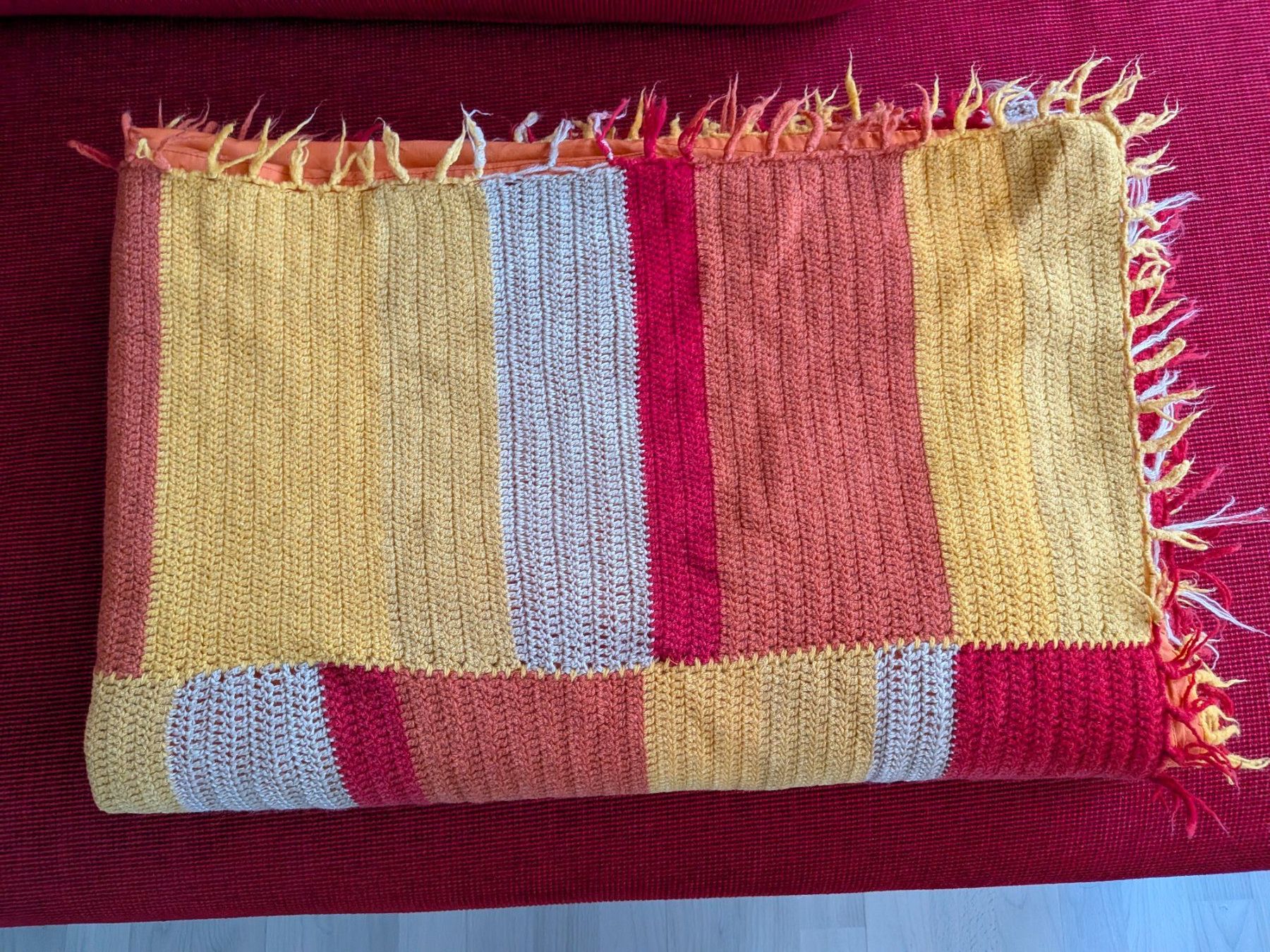 Coperte: Häkeldecke, Bett- oder Sofaüberwurf – Usato da Emmen venduto da magelan 6