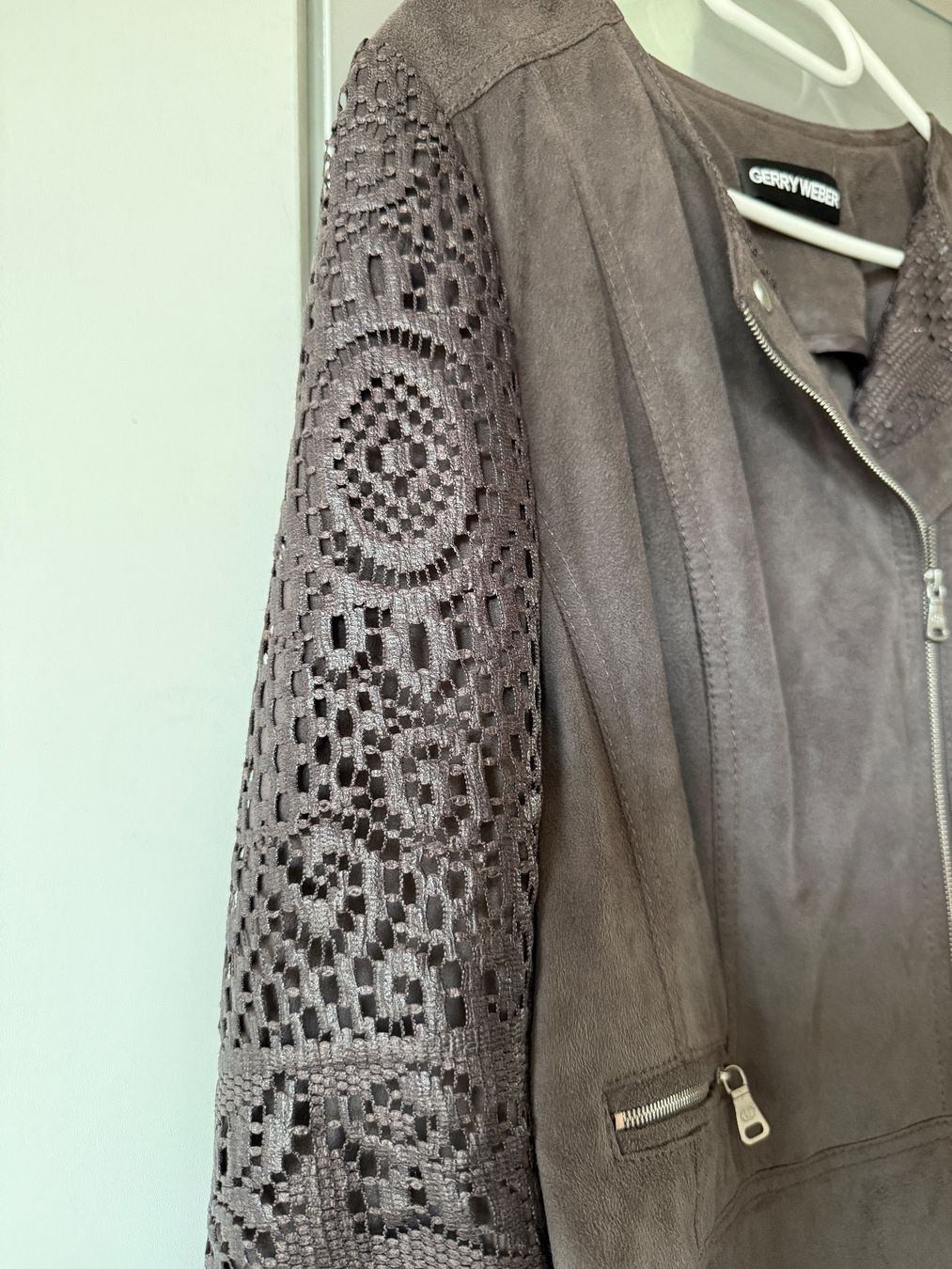 Gerry Weber Giacche: Wunderschöne Jacke von Gerry Weber neu – Usato da Altishofen venduto da UrsulaP0102 4