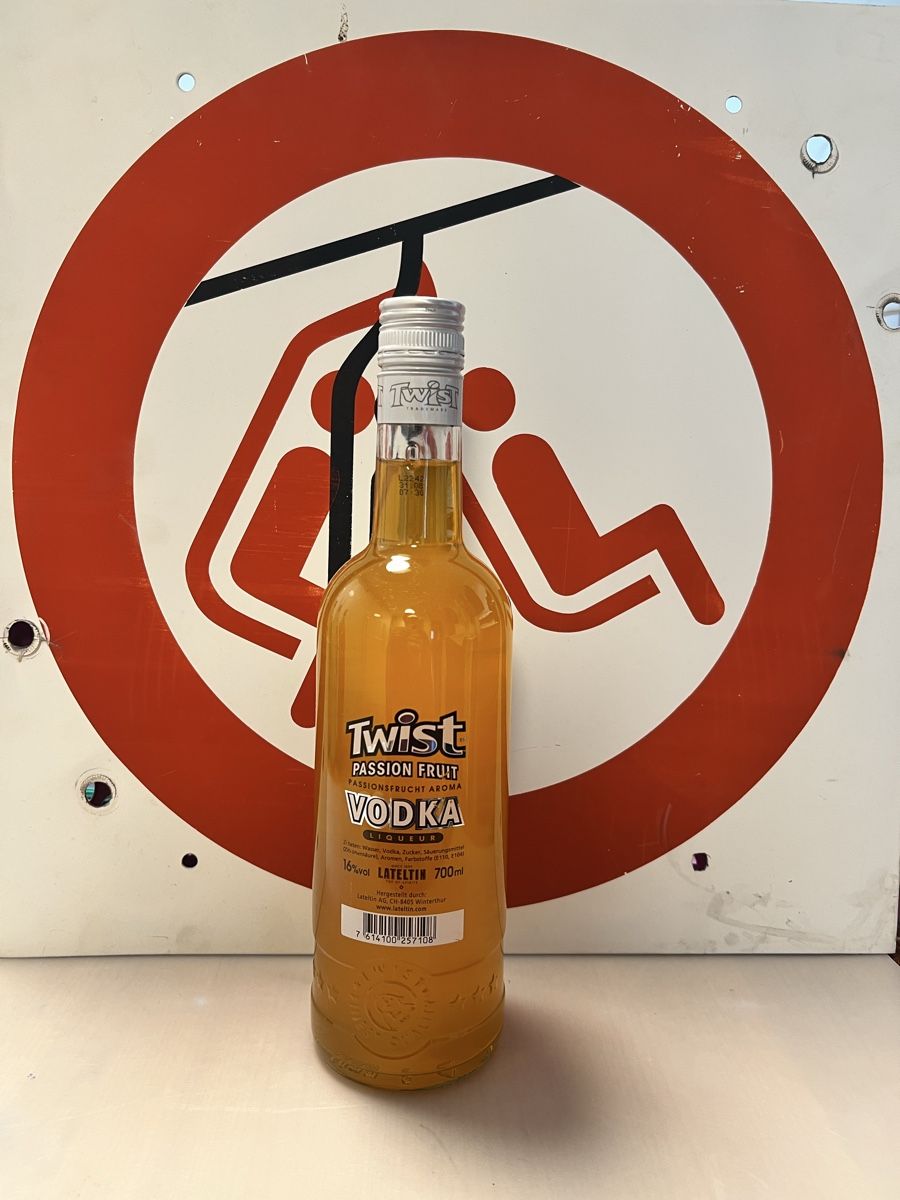 Bevande alcoliche: Twist Passion Fruit Vodka Liqueur – Nuovo (secondo la descrizione) da Sevelen venduto da Ritiplampi 1