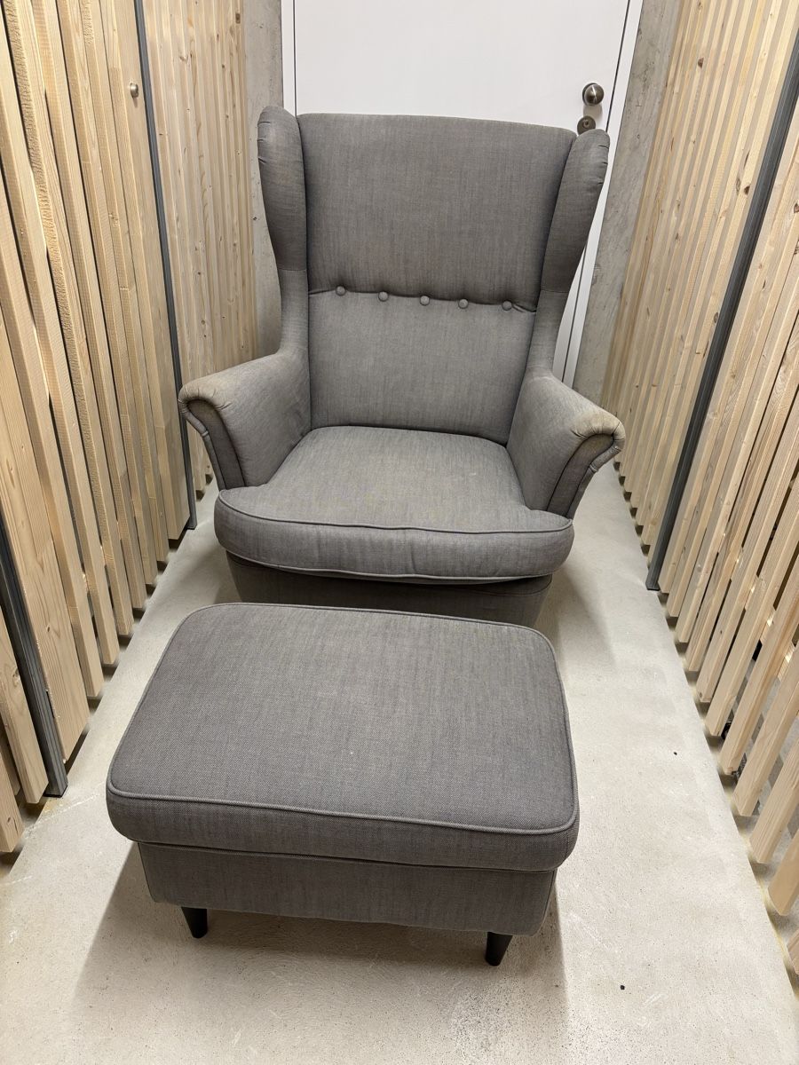 Ikea Poltrone: Sessel mit Hocker grau Ikea – Usato da Scherzingen venduto da fab_flh6