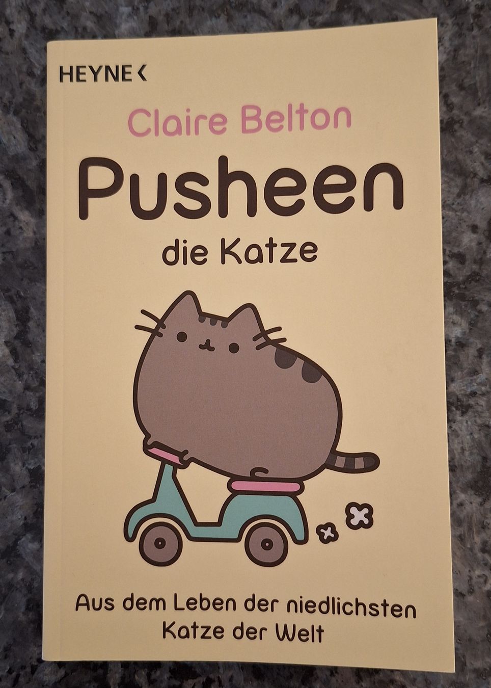 Libri: Buch Pusheen – Nuovo (secondo la descrizione) da Lupfig venduto da Nanda89