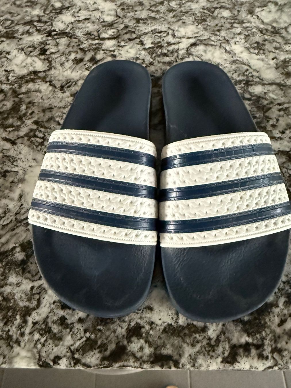 Scarpe da uomo: Adiletten Gr. 5 – Usato da Dällikon venduto da dahi1 1