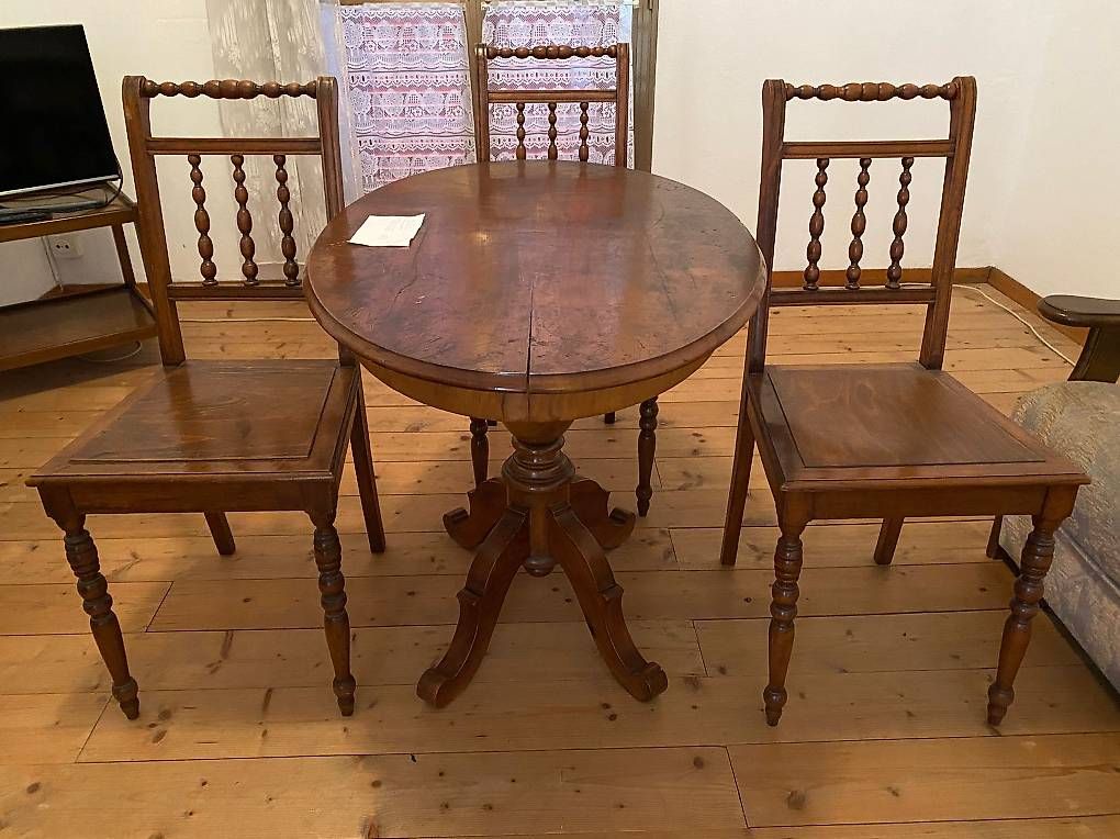 Tables: massive alte holzmöbel – D'occasion à Zürich par puck3000