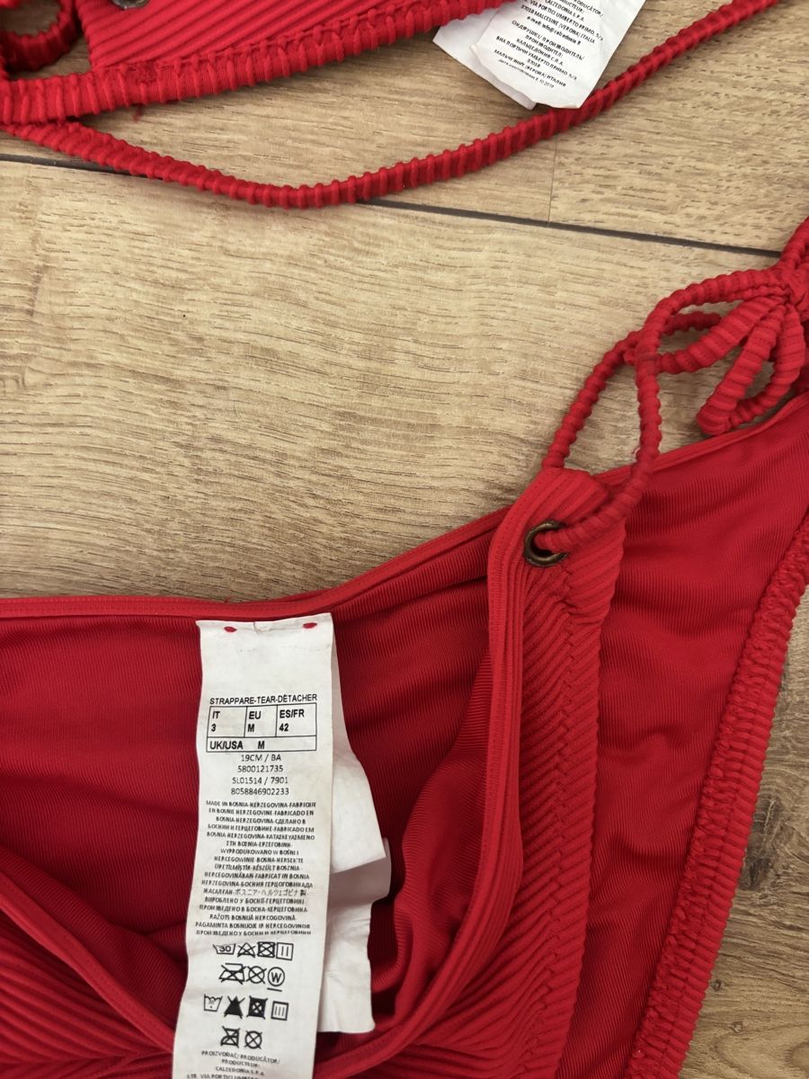 Calzedonia Costumi da bagno & Bikini: Badeanzug Calzedonia – Usato da Zell LU venduto da AliAli24 1