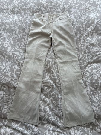 Hosen gr 36 / beige