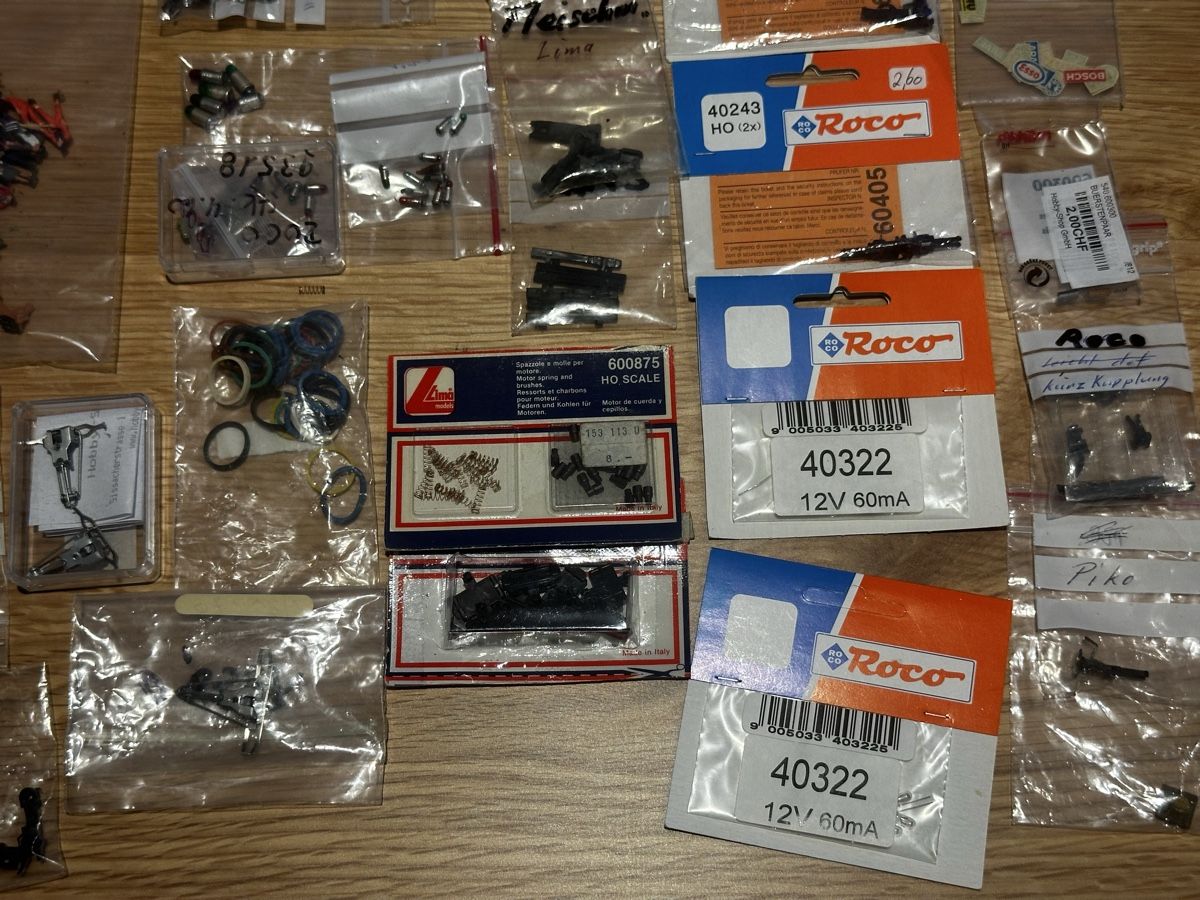 Modellini di ferrovie: Riesiges Ersatzteillager Eisenbahn H0 ab 29.- – Usato da Sennwald venduto da HARO-Import 4