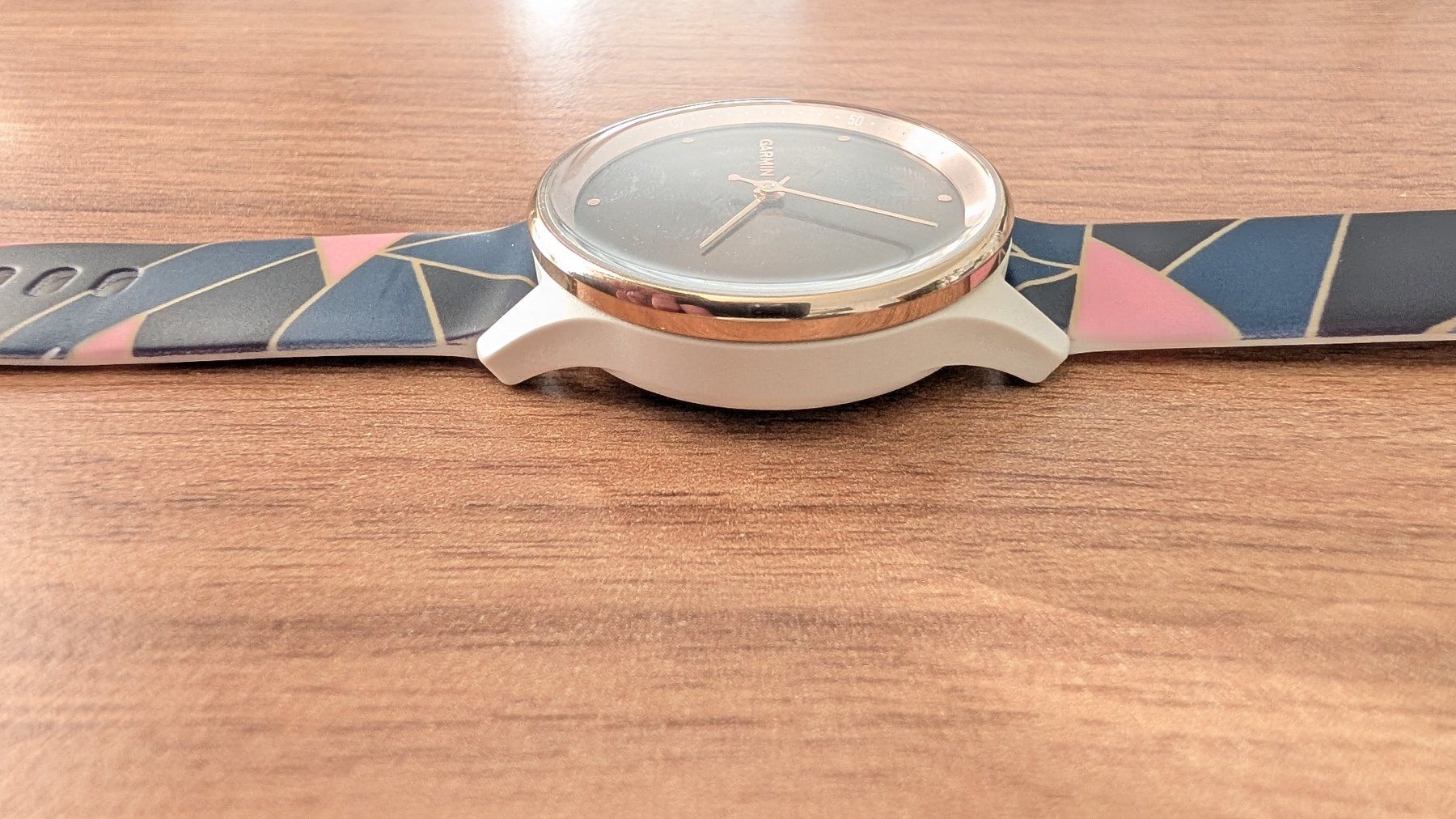 Garmin Smartwatch: Garmin Vivomove Trend – Usato da Oberwil-Lieli venduto da meipa3000 5