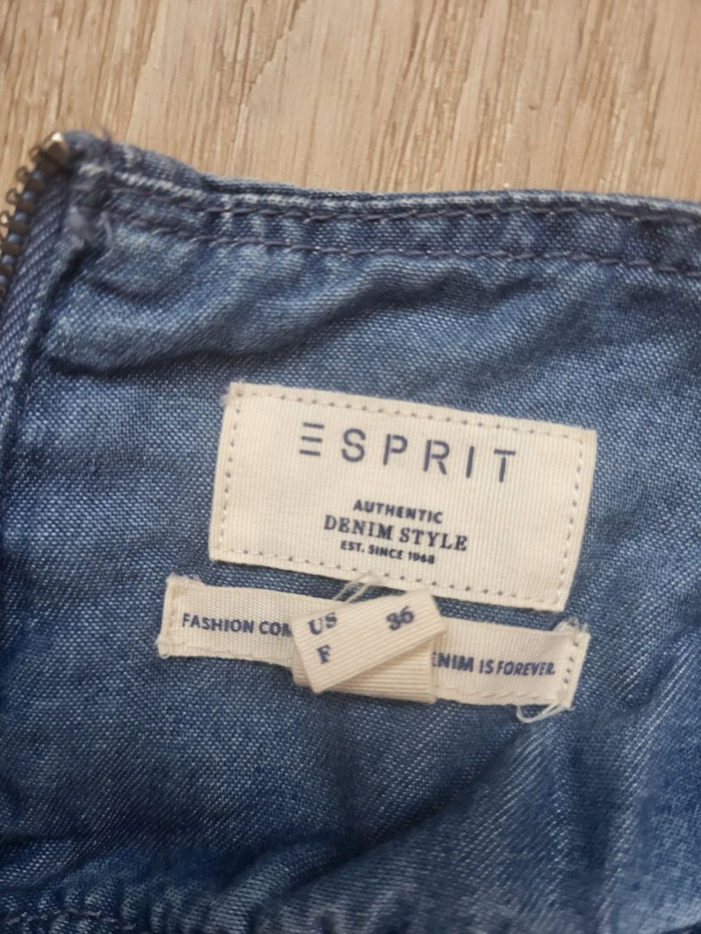 Esprit Vestiti: Sommerkleid Esprit S – Usato da Meiringen venduto da Beautyfullife 2