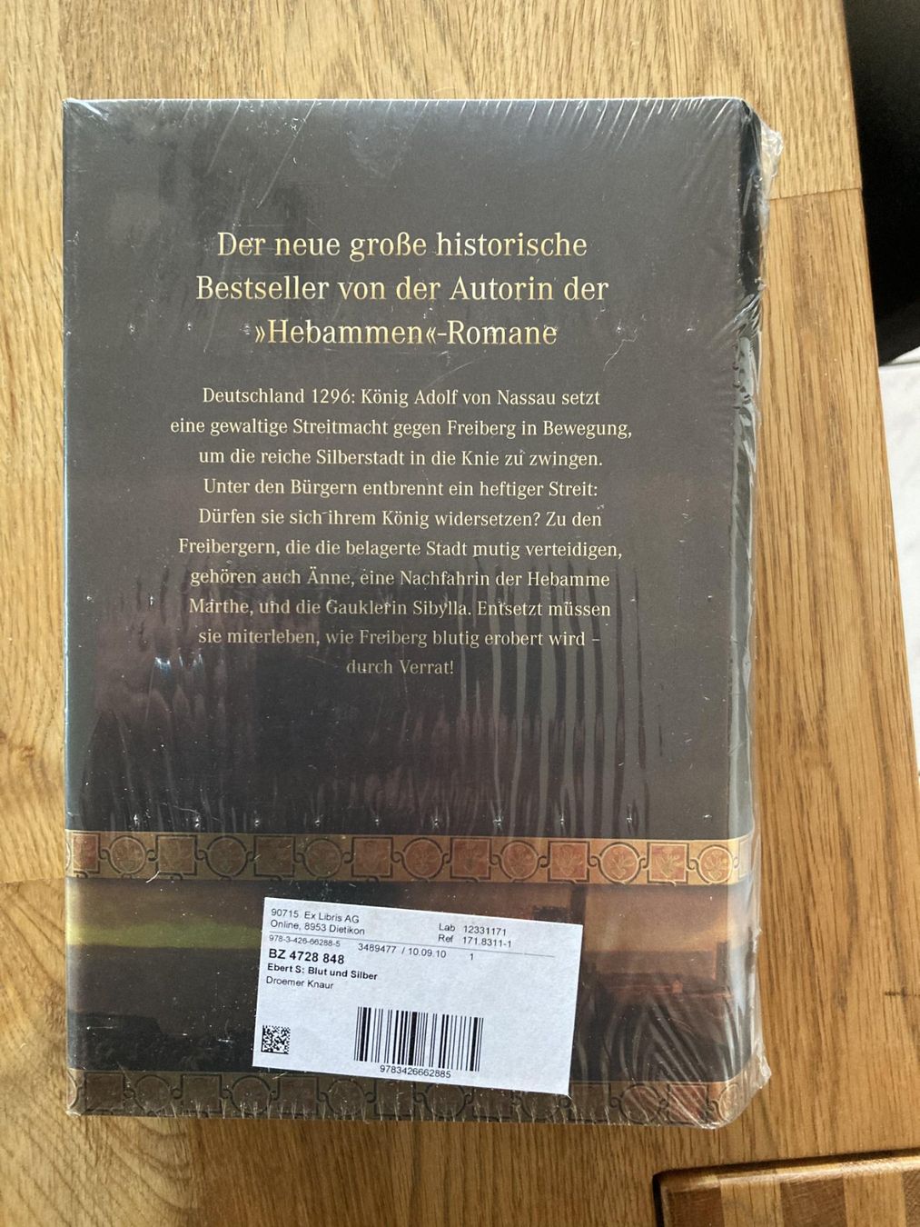 Libri: Sabine Ebert Blut und Silber Hardcover Originalverpackt – Nuovo e nell'imballaggio originale da Wängi venduto da Kaesli 2