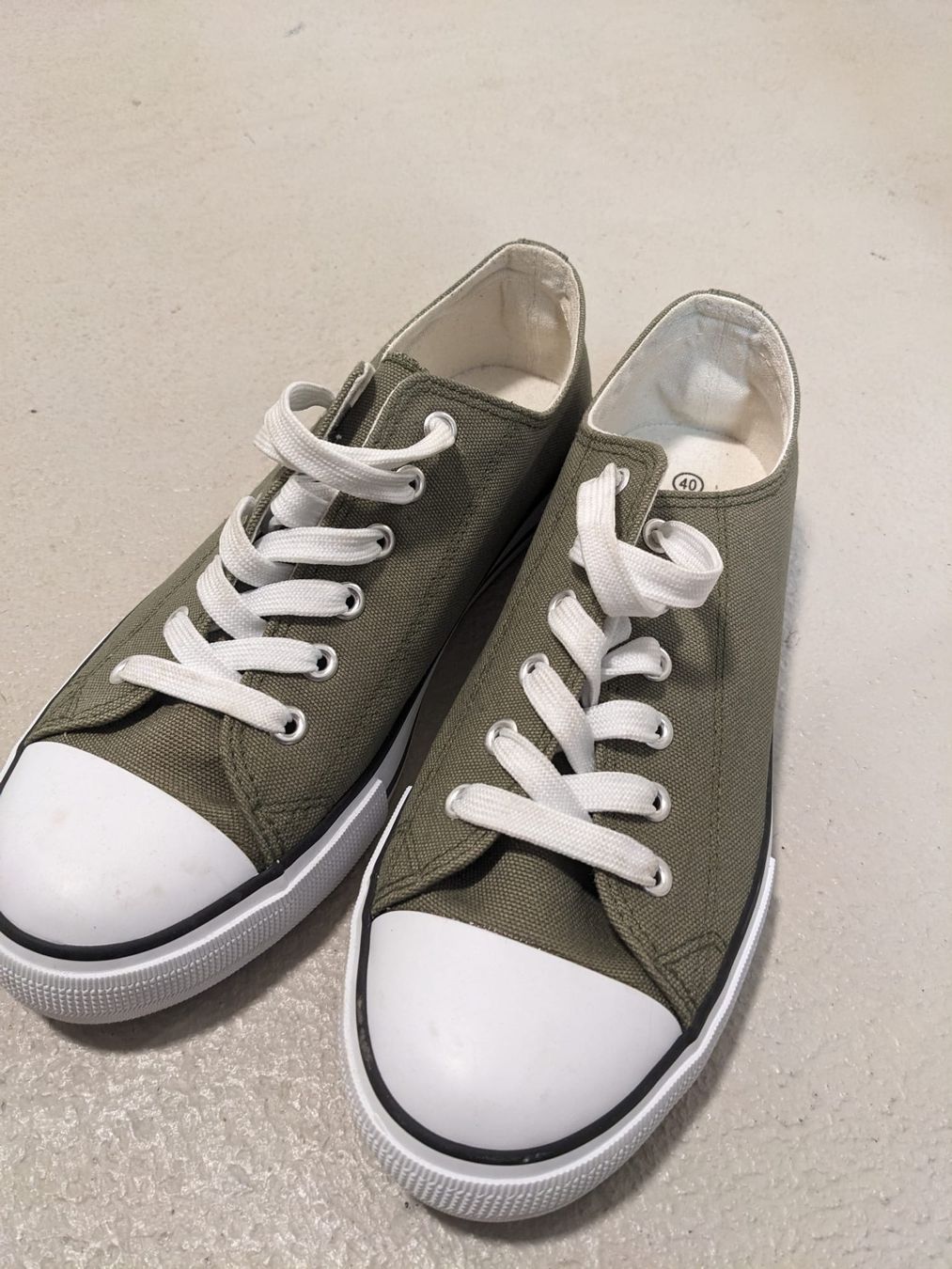 Graceland Scarpe da donna: Khaki Grüne Stoffschuhe, Grösse 40 – Usato da Trachslau venduto da Tijneee