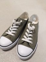 Khaki Grüne Stoffschuhe, Grösse 40