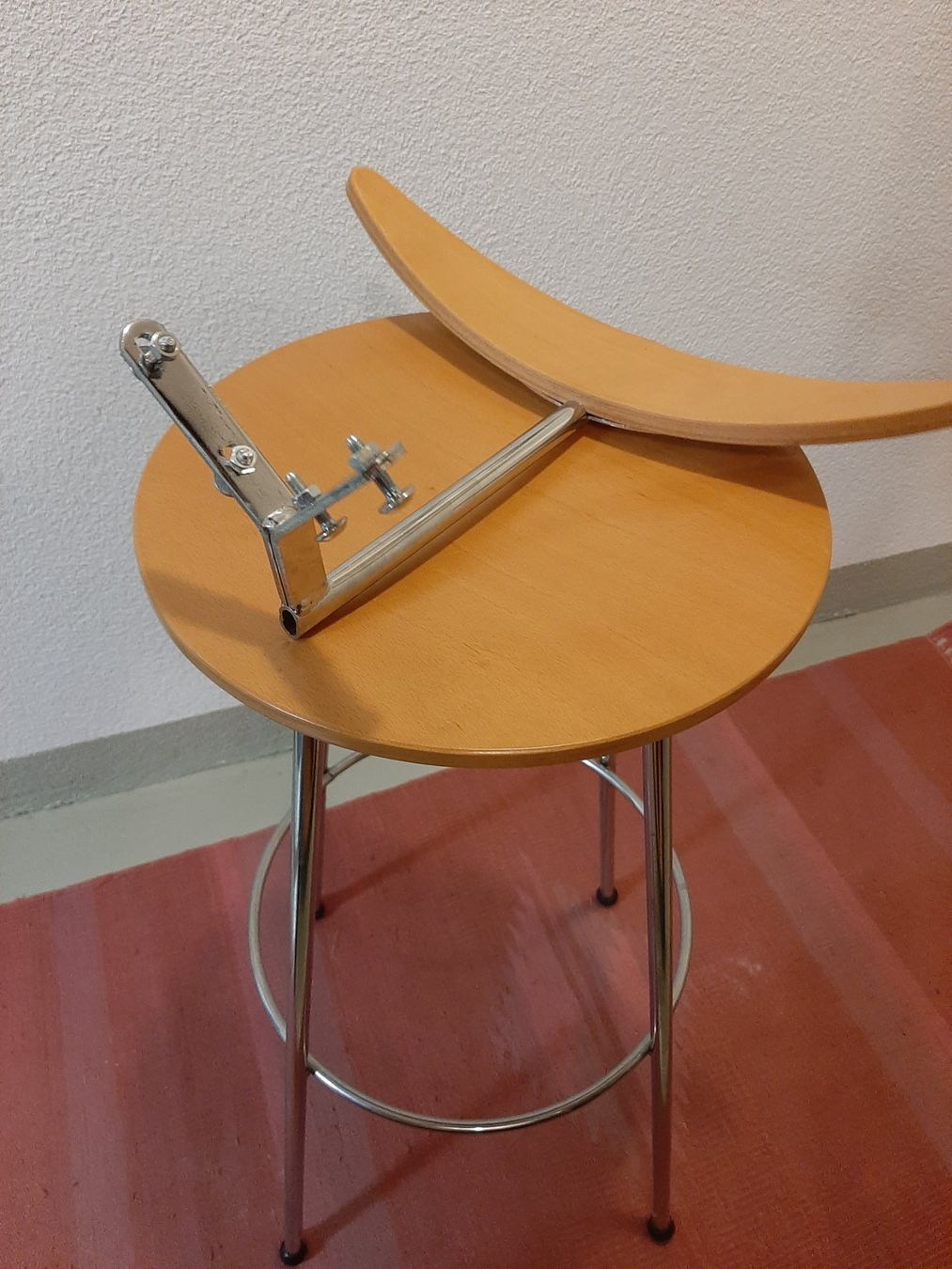 Hocker: 2 Barhocker - Metall + Holz – Gebraucht aus Niederhasli von pri_62hf 9