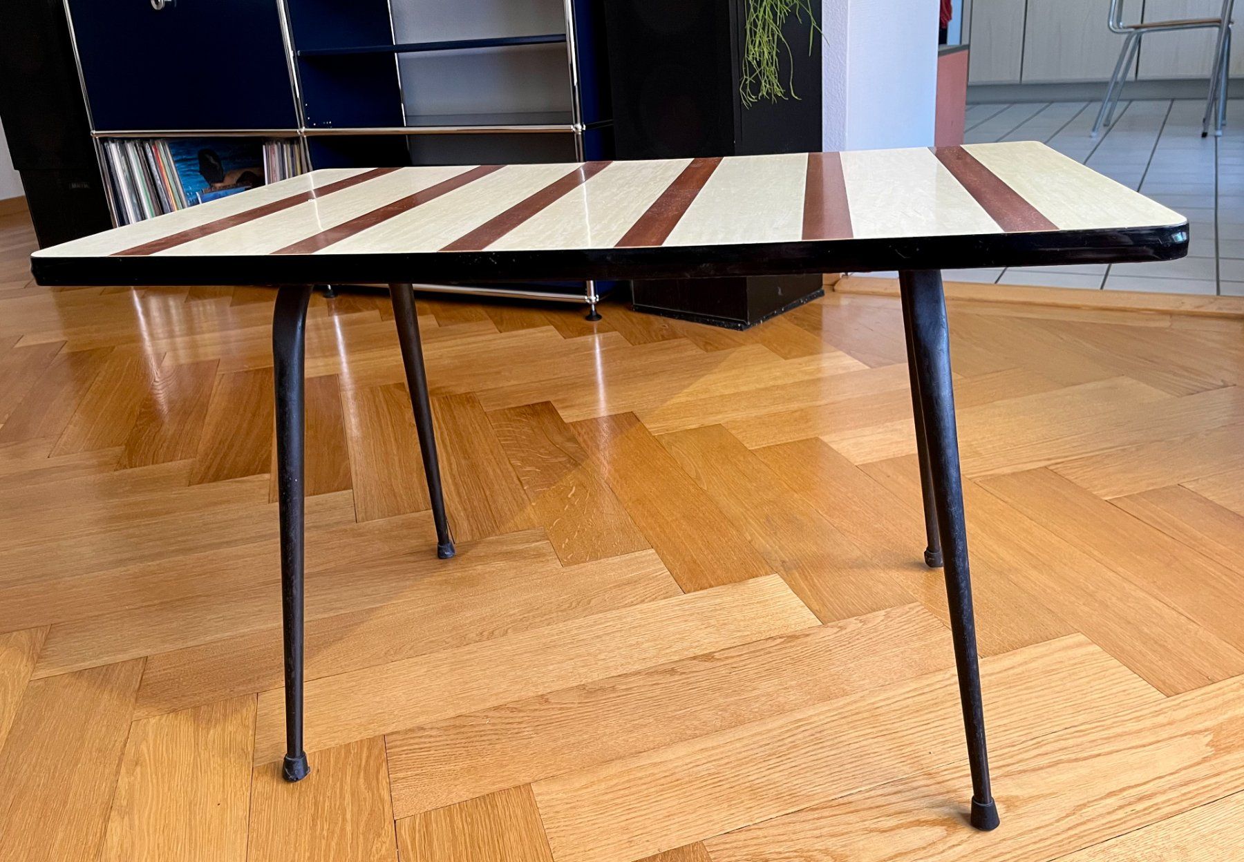 Tables: Table basse vintage années 1960 – D'occasion à Vevey par Sa01 1