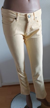 Neue Wrangler Damen Jeans Lia Gr. 27/32, hellgelb