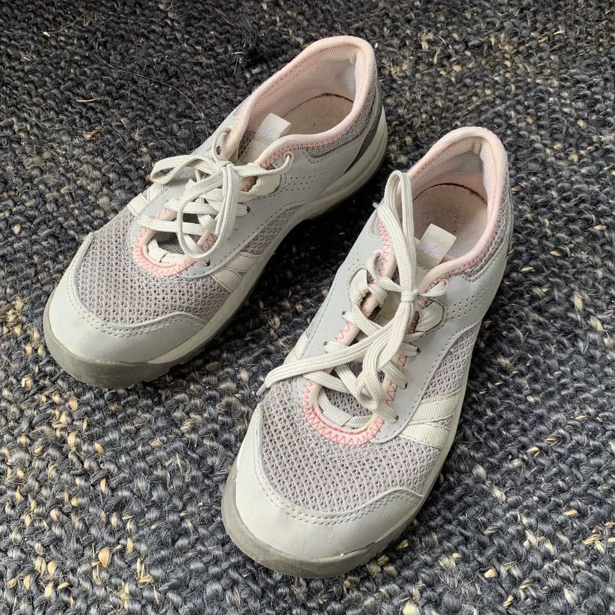 Decathlon Scarpe da donna: Quechua 37 – Usato da Promasens venduto da mazzz 2